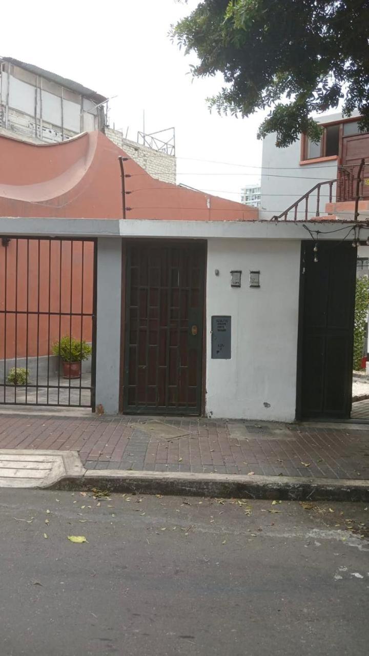 Colores Hospedaje Miraflores Lima Exterior photo